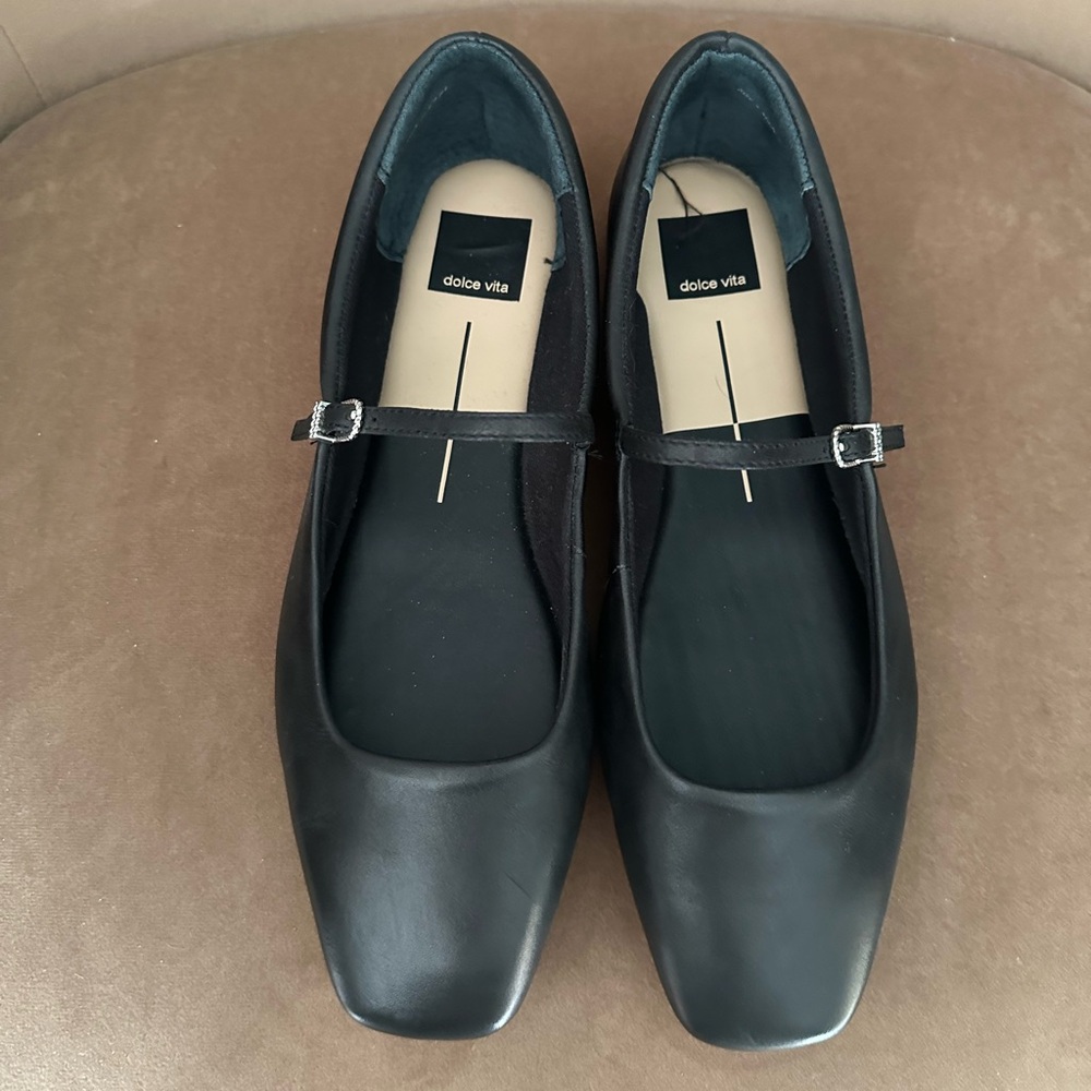 Dolce Vita Reyes Black Mary Jane Flats - Picture 4 of 8